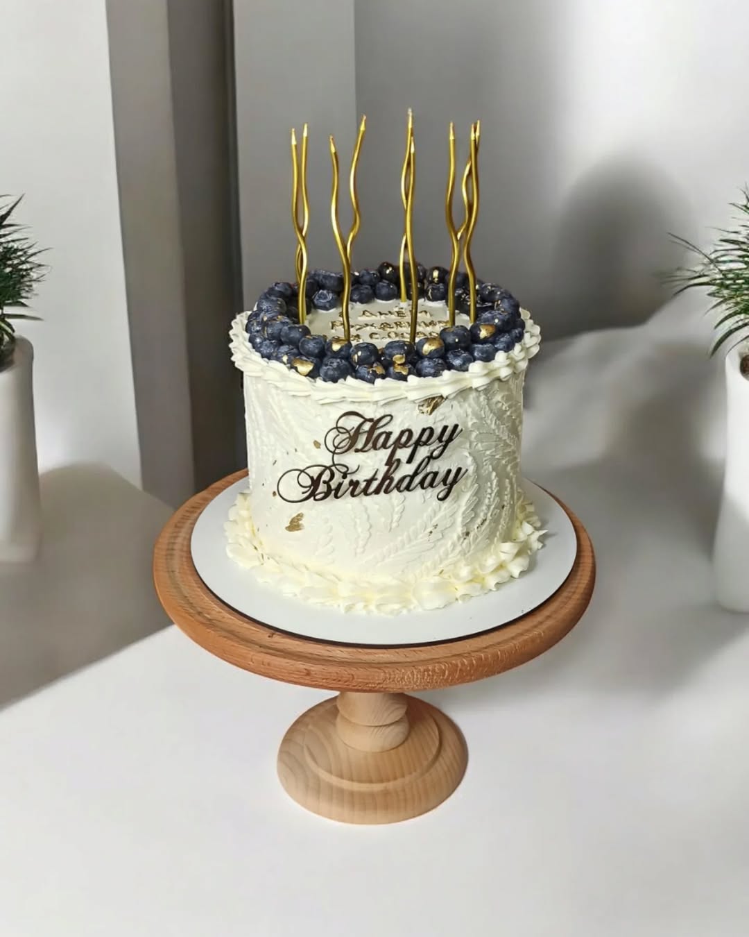 Жіночий торт Кривий Ріг, торт для жінки, торт на замовлення.