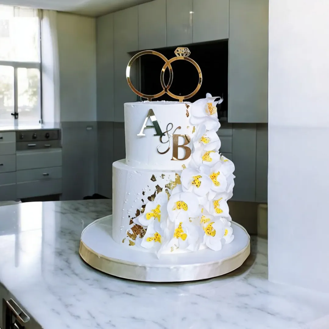 Багатоярусний торт Кривий Ріг, святковий торт, торт на замовлення.