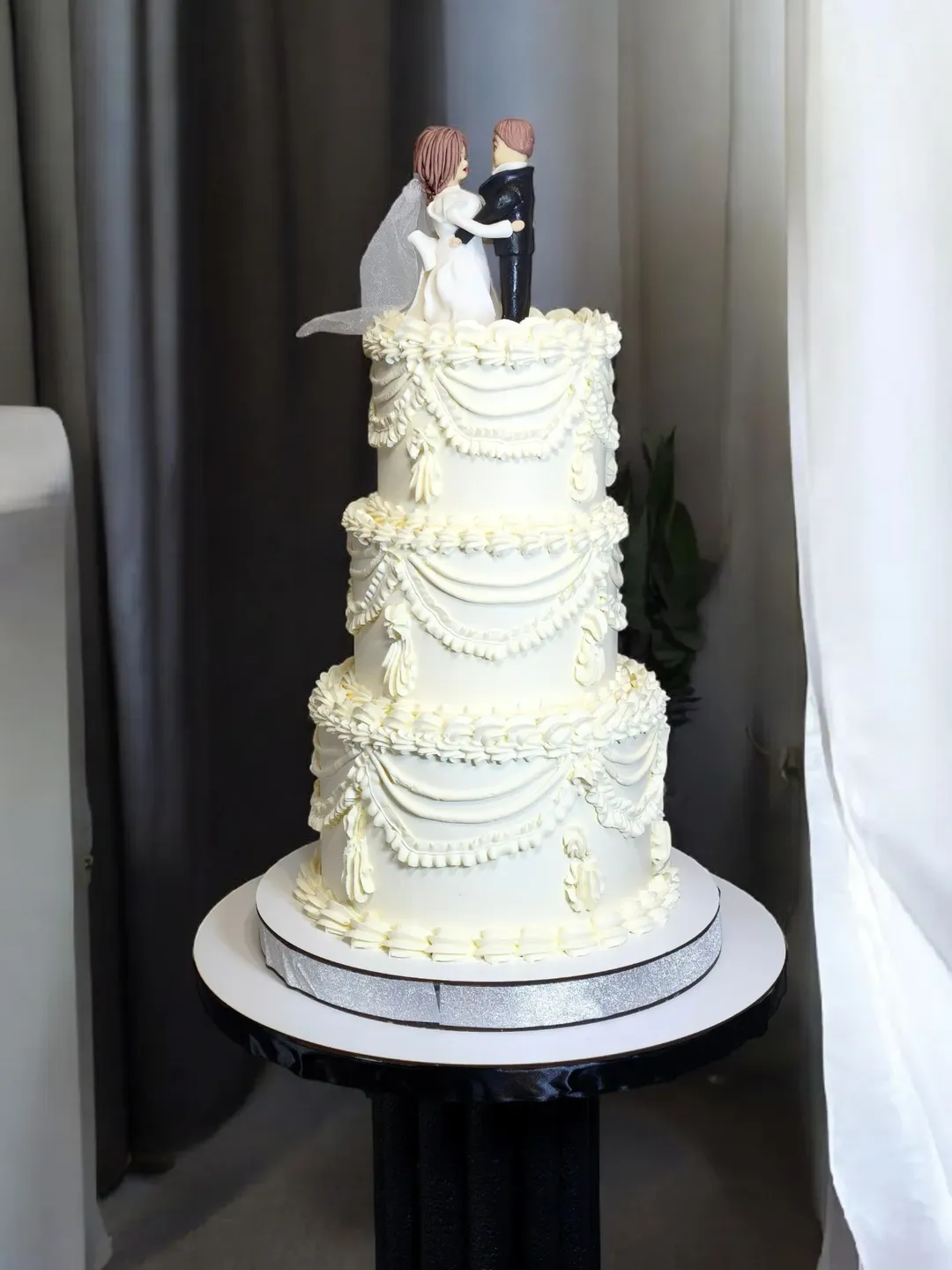 Свадебный торт Кривой Рог